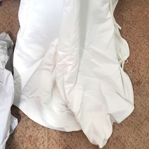 davids bridal strapless wedding dress